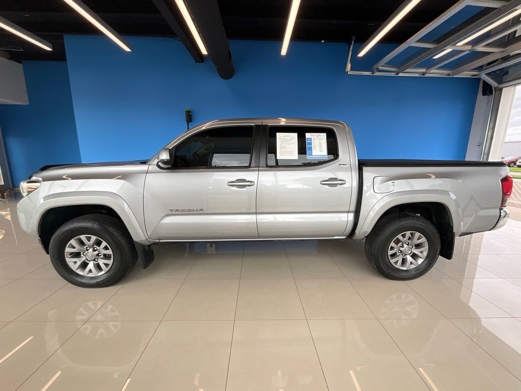 Used 2019 Toyota Tacoma SR5 with VIN 3TMCZ5AN5KM212998 for sale in Kansas City